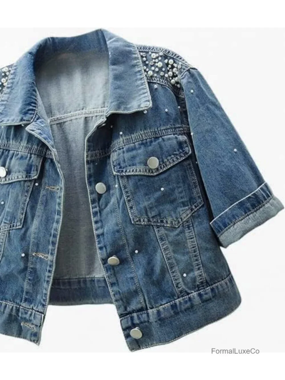 N/A women cropped